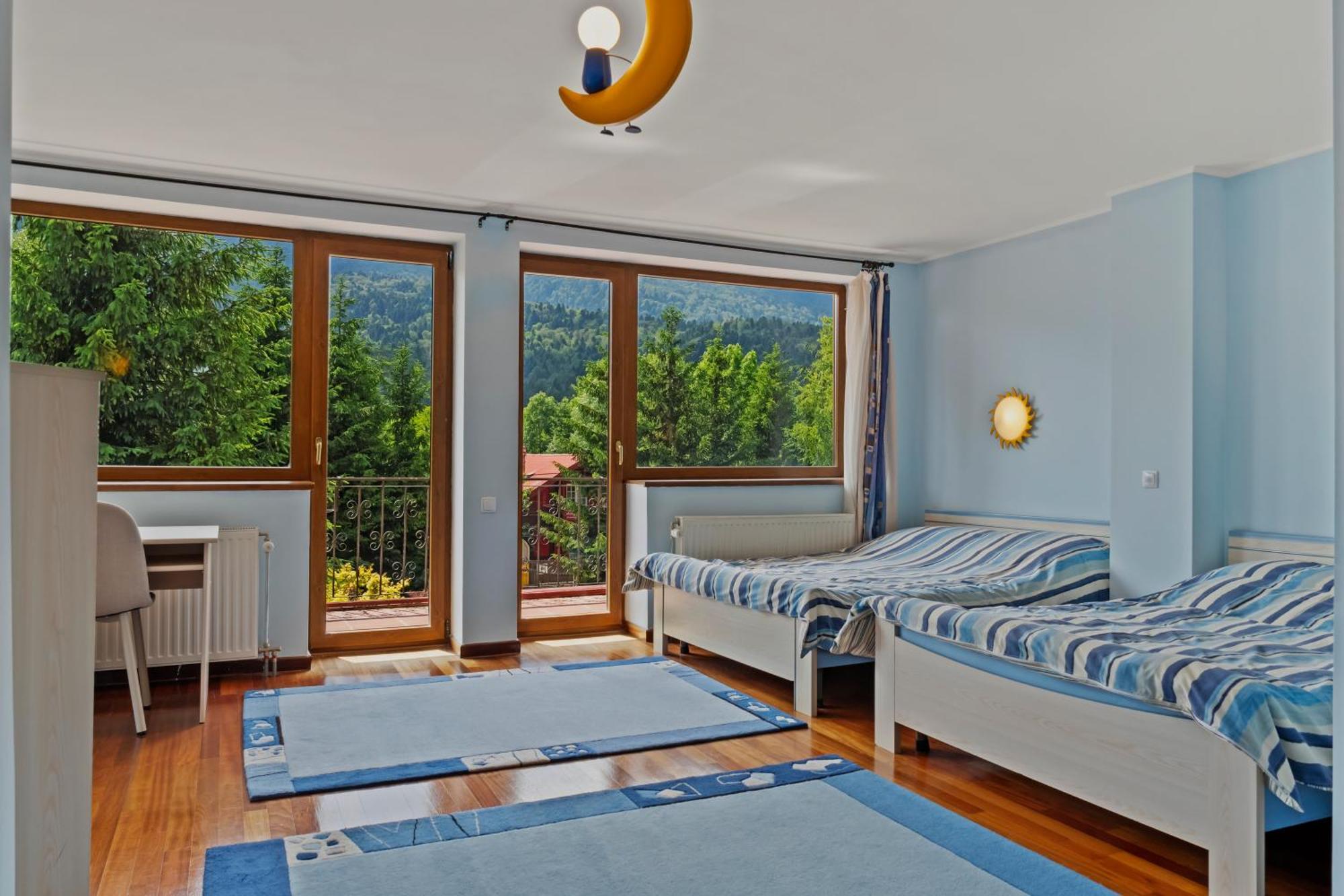 Wine Cellar Villa With Beautiful Garden In Sinaia - Busteni Poiana Tapului Dış mekan fotoğraf